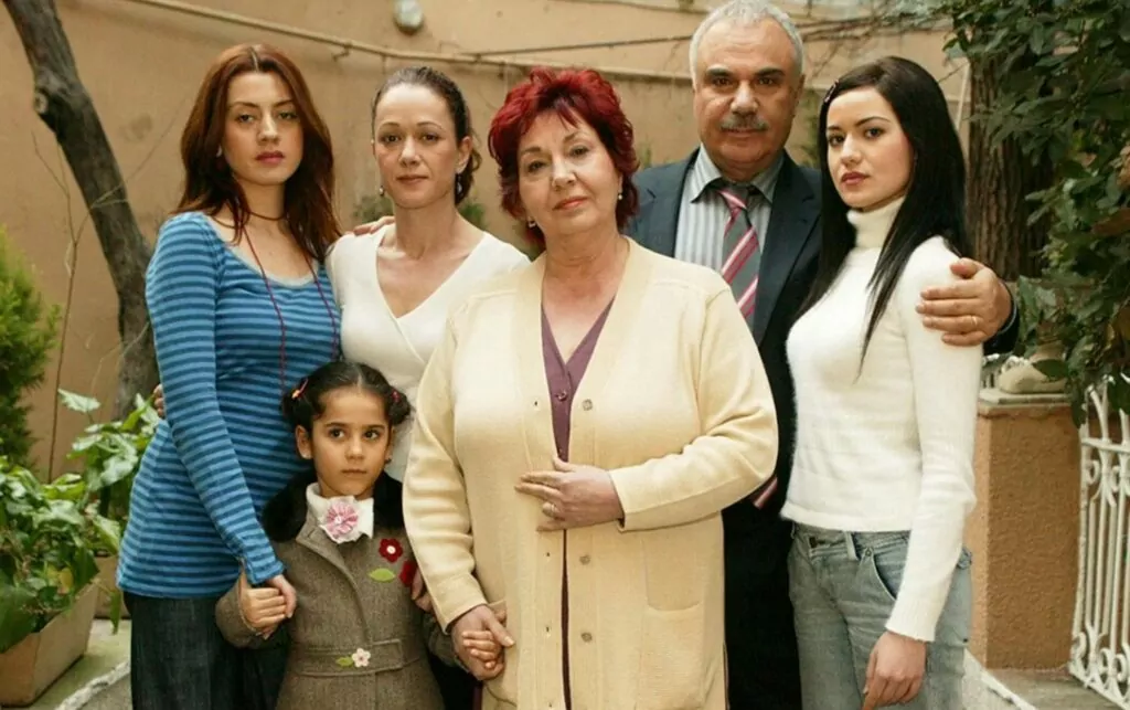 Кадры из сериала «Листопад» Кадры из сериала «Листопад»